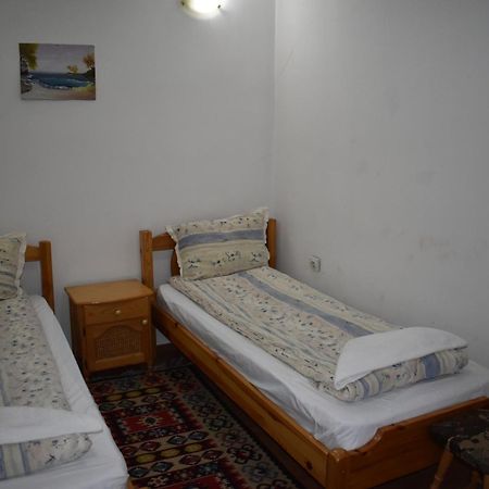 Хотел-Механа Павлова Къща Chiprovtsi Eksteriør billede